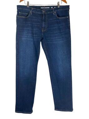 Amazon Essentials Men's Classic Straight Leg Jeans Dark Wash Blue Size 38/32